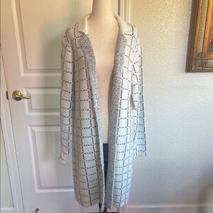 Elegant Open Front Cardigan in White and Gray